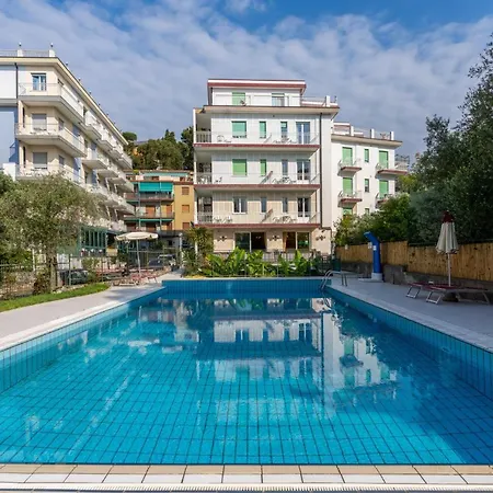 Garden 3* Alassio