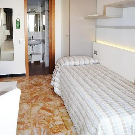 Garden Hotel 3*